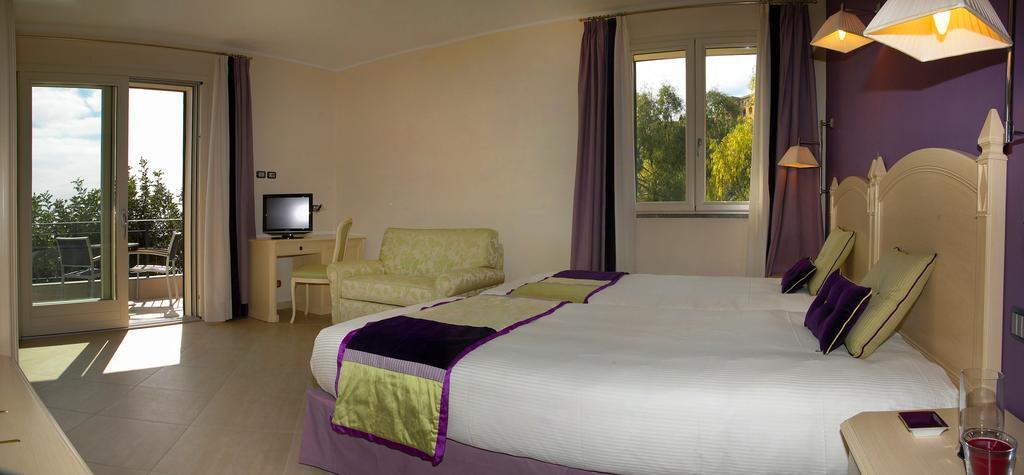 Meridiana Hotel טאורמינה מראה חיצוני תמונה
