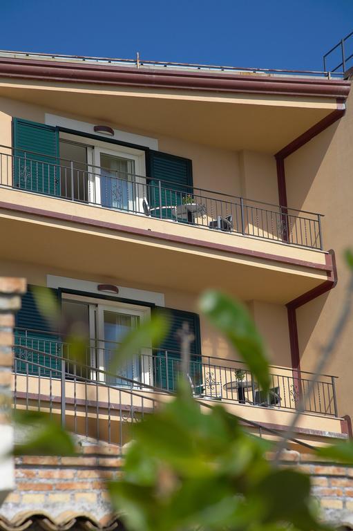 Meridiana Hotel טאורמינה מראה חיצוני תמונה